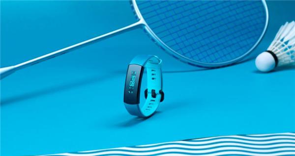 爆款销量王者荣耀手环3再推新配色,惊艳荣耀10发布会