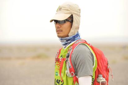 帅帅的演员三天不洗脸 潜行成为探路者英雄