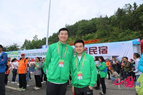 利川红助力2018中国山地马拉松利川站震撼开