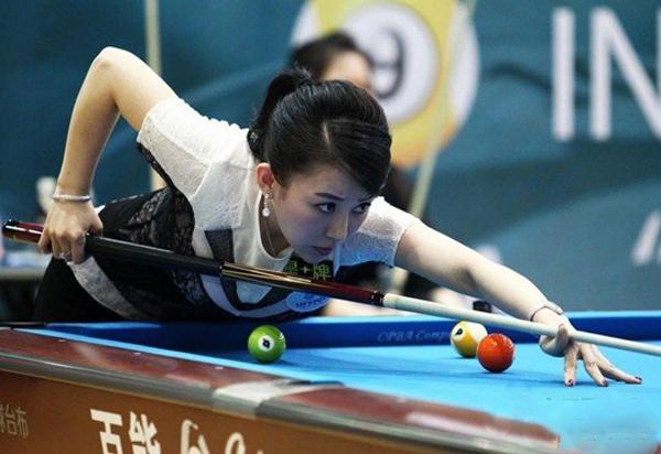 最美最性感台球美女大集合 潘晓婷只能乖乖排第三_东莞网