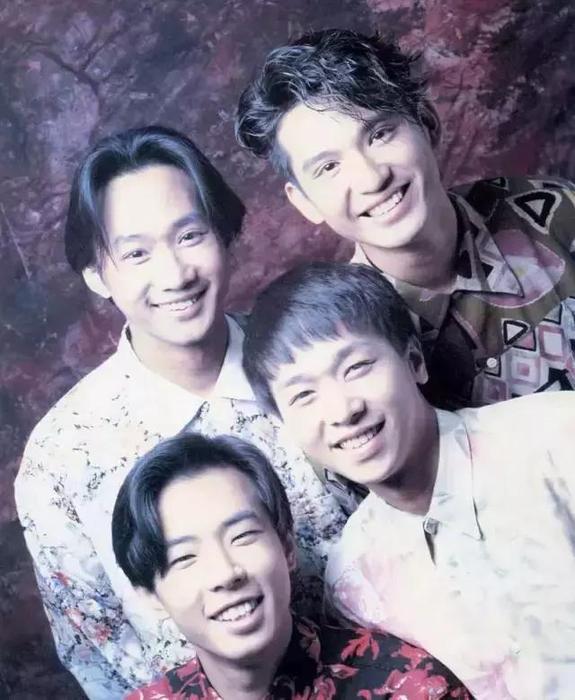 Beyond和黑豹一张珍贵合影 一段动人往事,一生