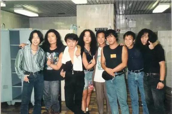 Beyond和黑豹一张珍贵合影 一段动人往事,一生