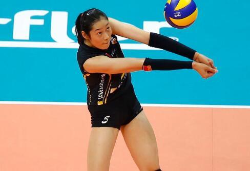 郎平暗示不续约女排?一直伤痛不断 _QQ人工