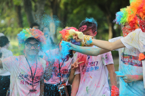 2017洁柔音乐彩色跑圆满收官 开创彩跑新模式