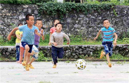 无限极快乐足球、成基金等公益,能推动中国诞