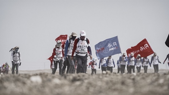 有一种勇敢叫不后退,有一种坚持叫不放弃 有一种勇敢叫不后退,有一种坚持叫不放弃