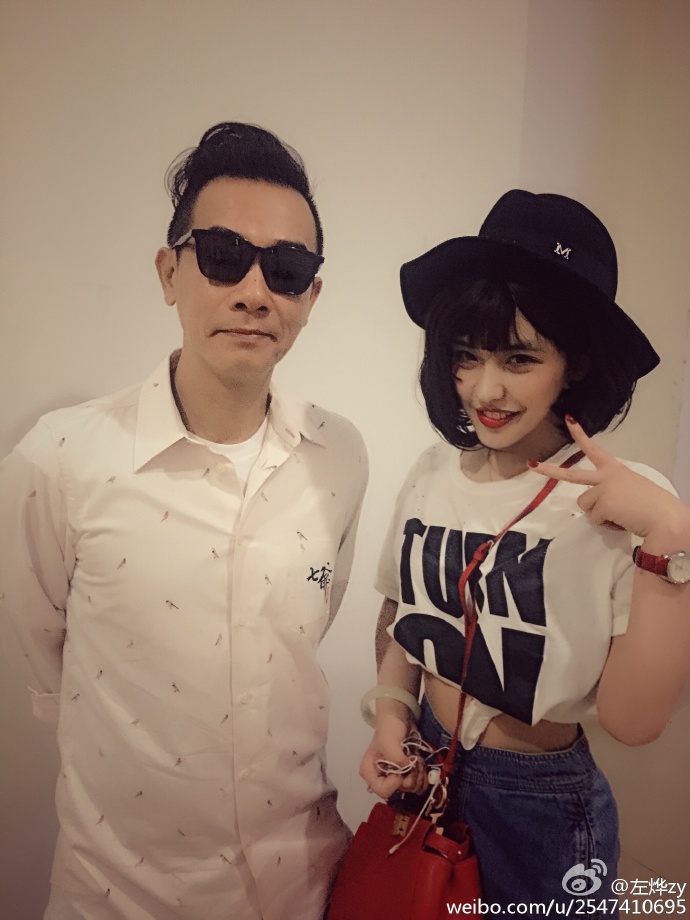 王全安90后网红新欢私照曝光 曾为张雨绮点赞