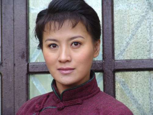 正文   史兰芽,毕业于中央戏剧学院表演系,北京人民艺术剧院女演员