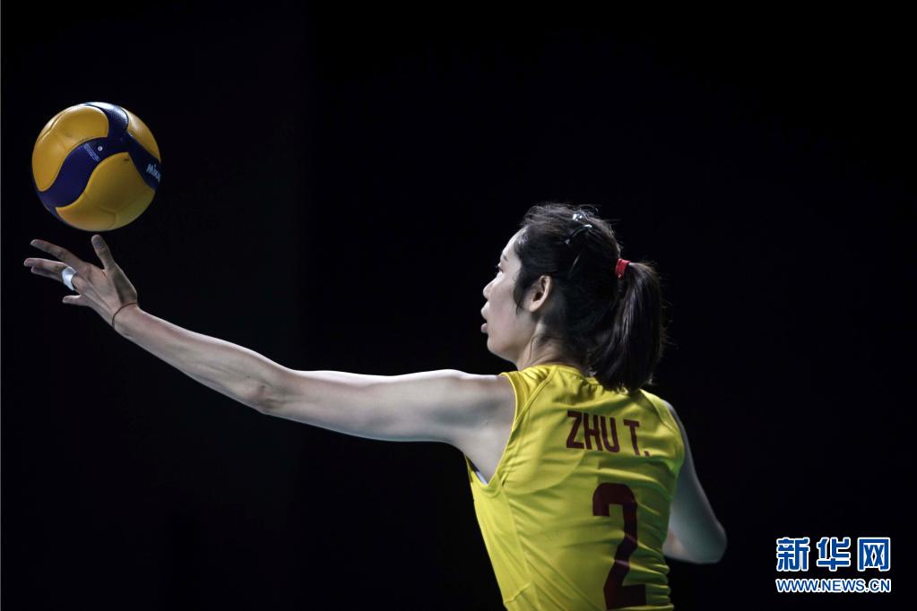 世界女排联赛：中国队战胜美国队