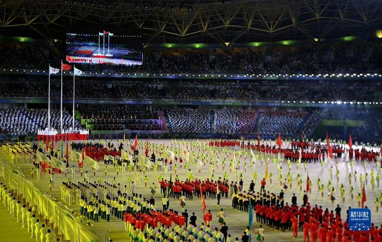 第十四届全国运动会开幕式在西安奥体中心举行