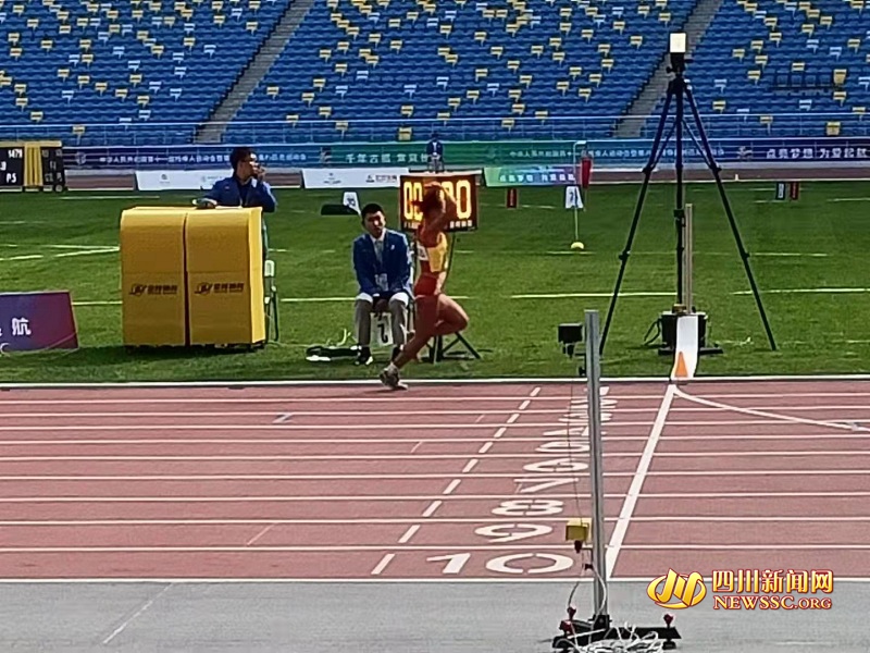 全国第十一届残运会：四川女将杨春华38分39秒87万米夺金