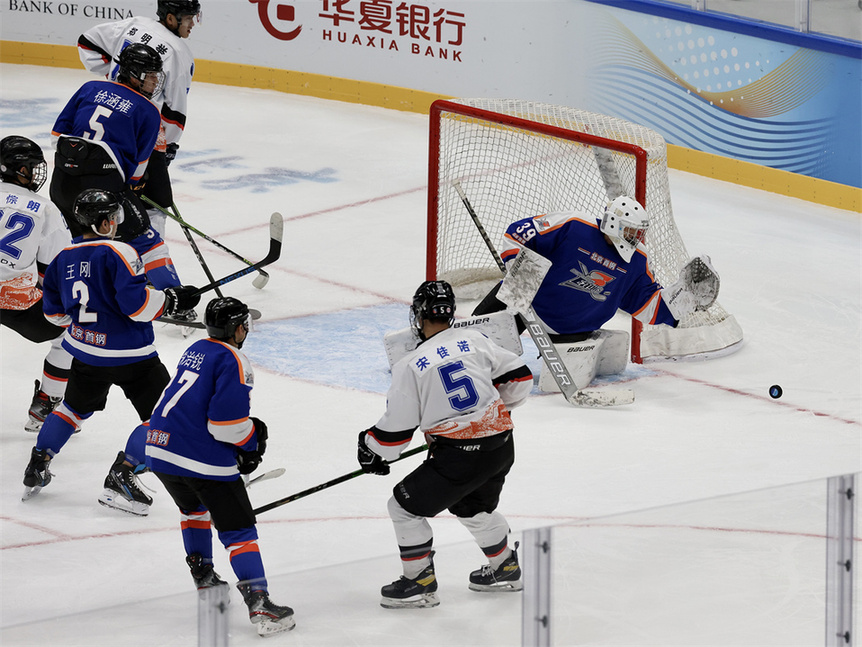 组图 | 冰球国内测试活动结束 北京极狐队获得冠军