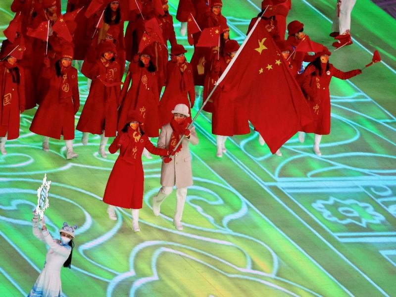 北京冬奥会开幕，这抹“中国红”刷屏！
