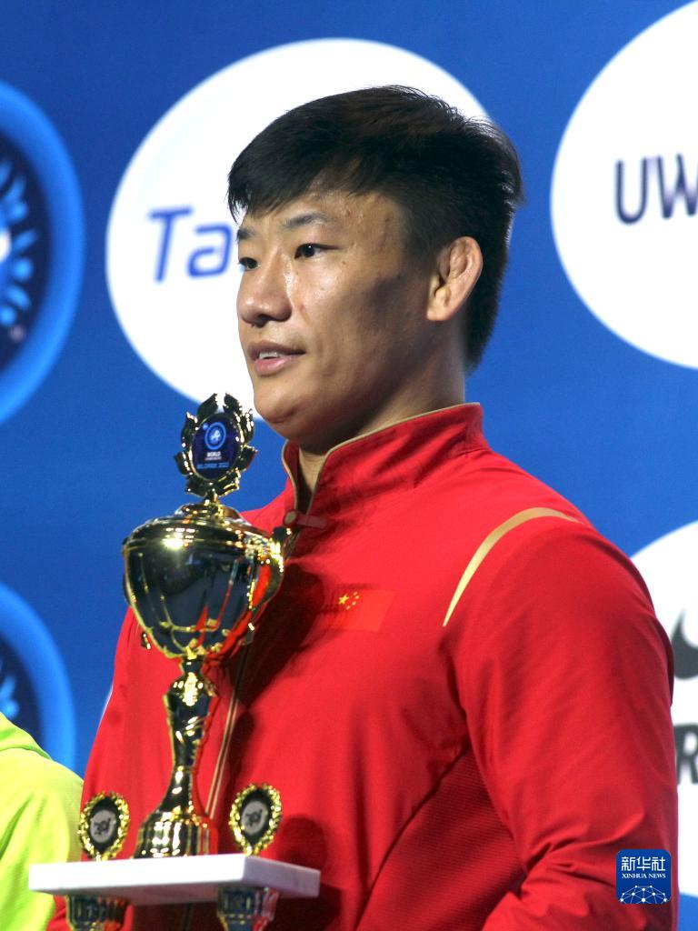 世界摔跤锦标赛：中国队获女子团体积分奖第三名