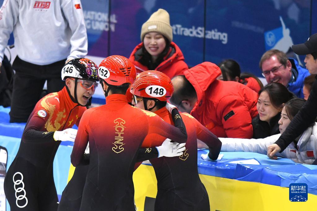 短道速滑世界杯德累斯顿站：中国队获男子5000米接力冠军