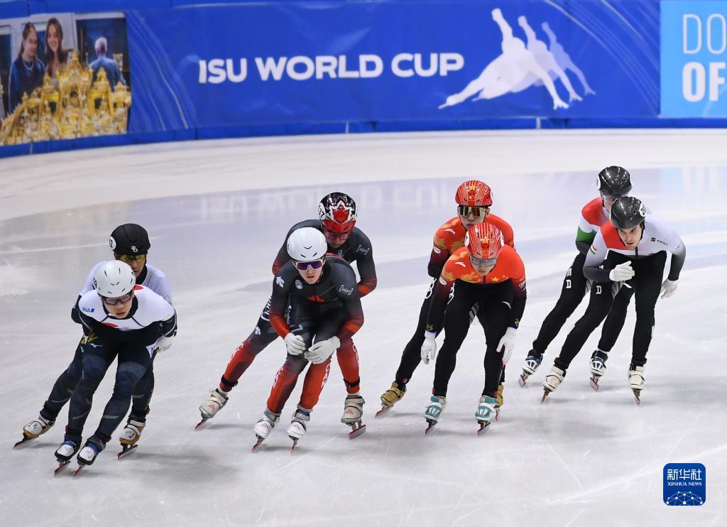 短道速滑世界杯德累斯顿站：中国队获男子5000米接力冠军