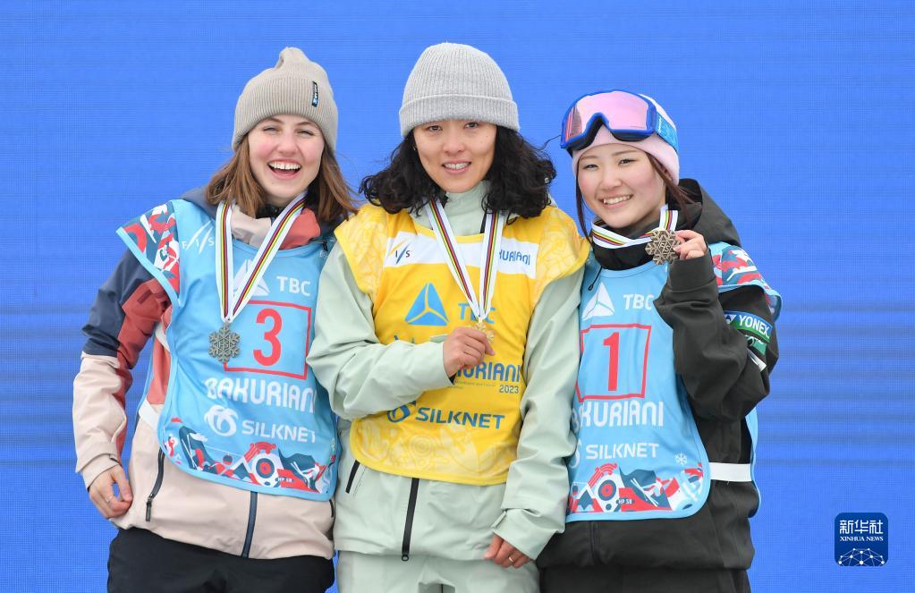 单板滑雪世锦赛：蔡雪桐获女子U型场地技巧冠军