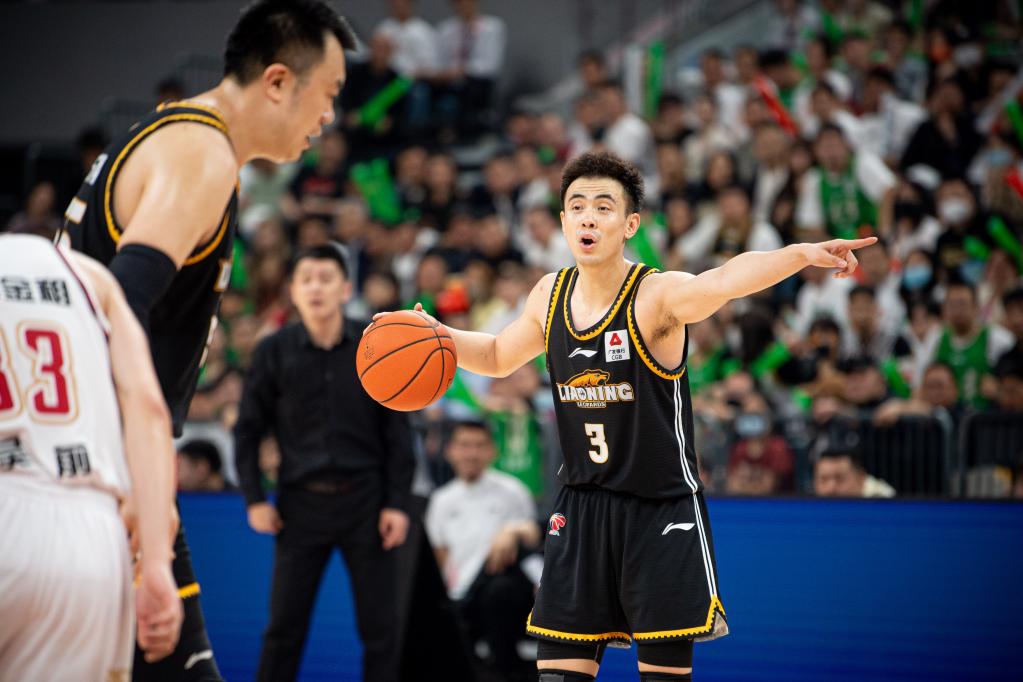 “Liaoning Takes a 2-0 Lead in CBA Finals with Second Consecutive Away Victory over Zhejiang”