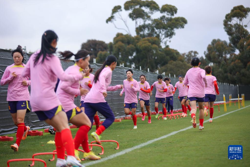 中国女足在澳备战世界杯