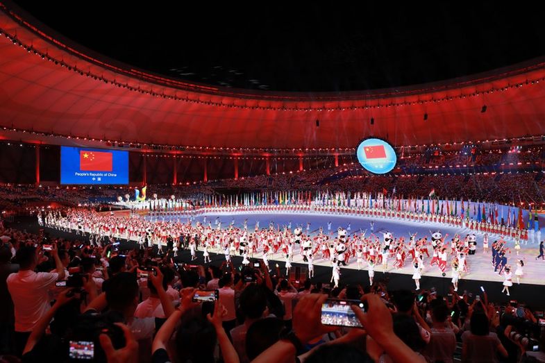 青春盛会 直击大运会开幕丨成都大运会开幕式如期而至 中国体育代表团压轴入场