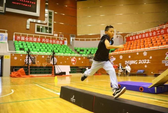 “奔跑吧·少年”2023青少年跑酷大赛在京举行