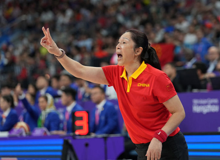 这个春节，中国女篮冲击奥运席位