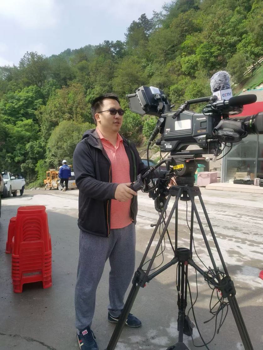 邱宇哲：光影之间，匠心筑梦