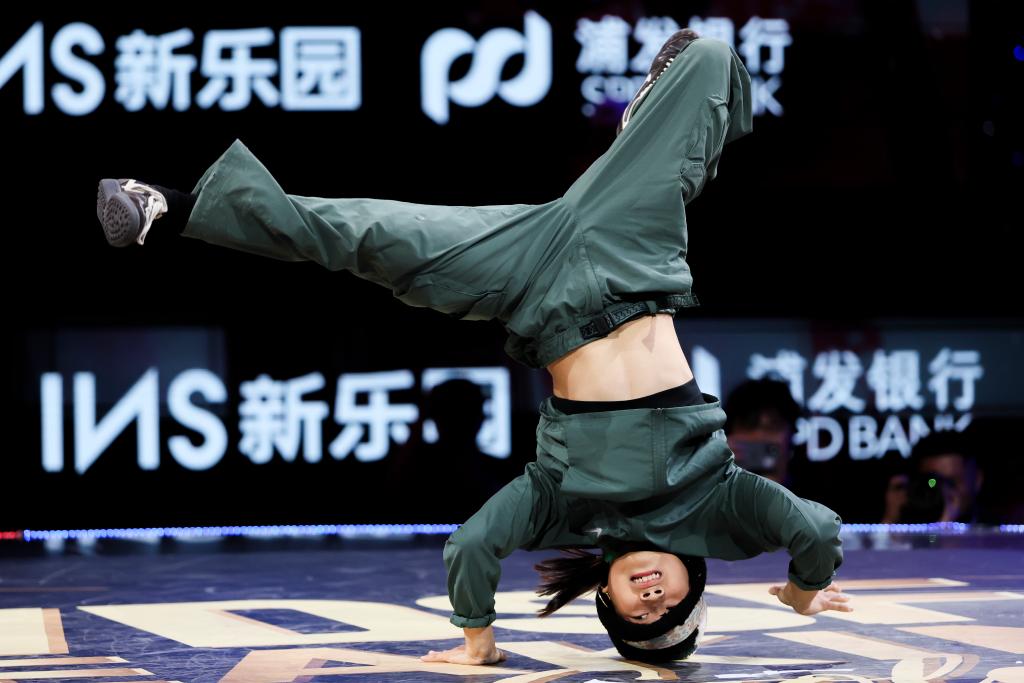 16岁的“双冠”：成名要趁早，成功很漫长