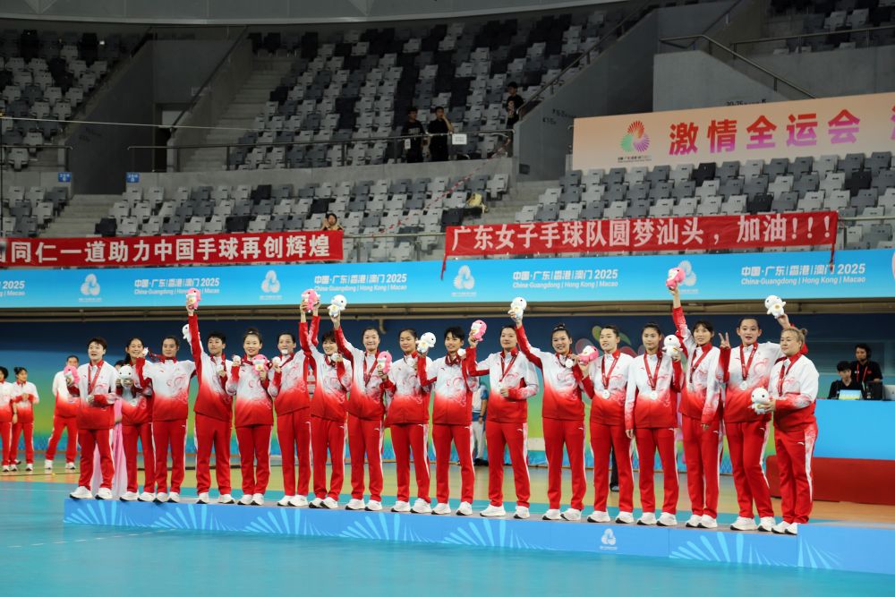 三大球之外，让小众不小——专访国家体育总局手曲棒垒球运动管理中心主任王涛