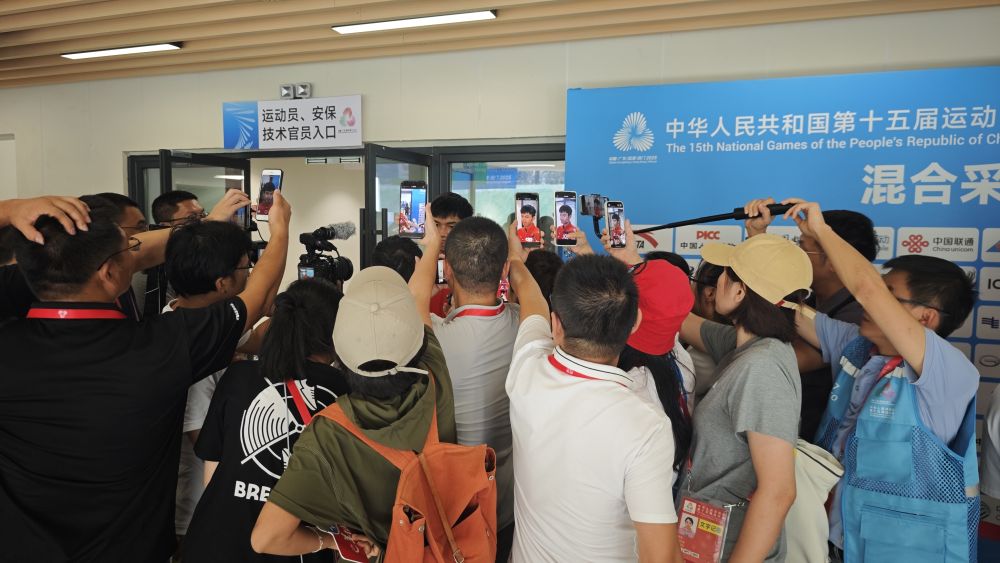 “明星”盛李豪，拉高射击赛场“热力值”