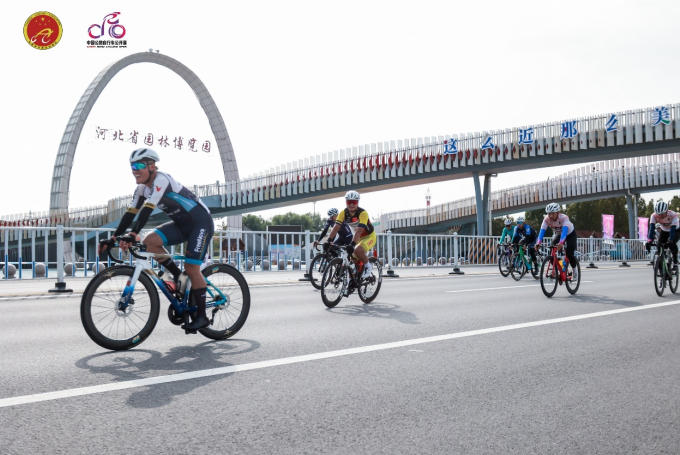 2025中国公路自行车公开赛（衡水站）鸣笛开赛