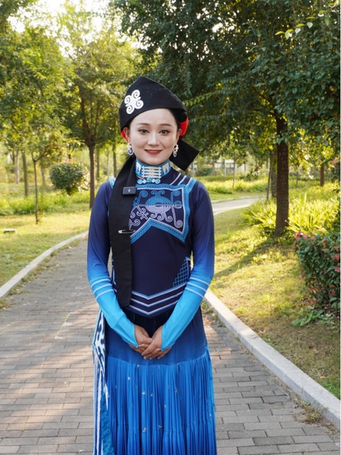 万村女性展风姿丨白雨：以舞为媒，点燃彝乡妇女健身热情