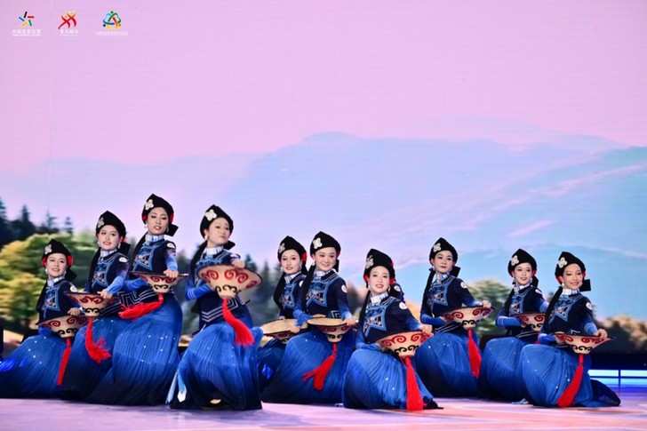 万村女性展风姿丨白雨：以舞为媒，点燃彝乡妇女健身热情