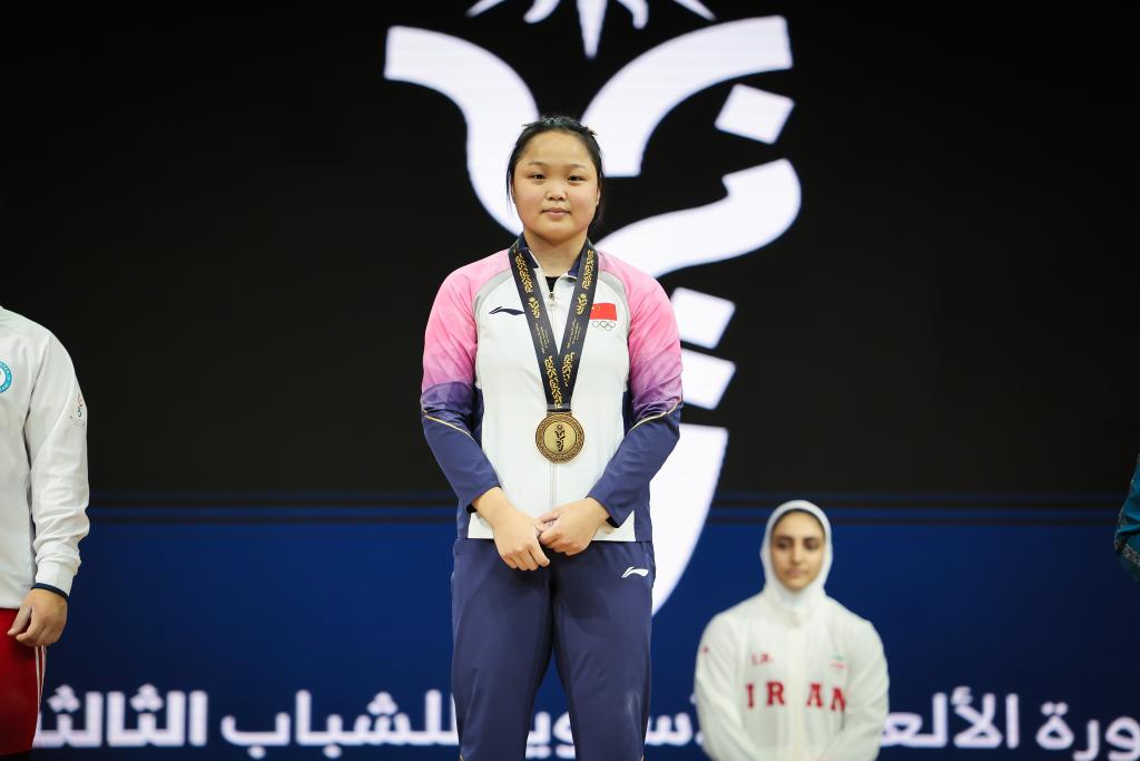 巴林亚青会:中国队游泳赛场收获4金