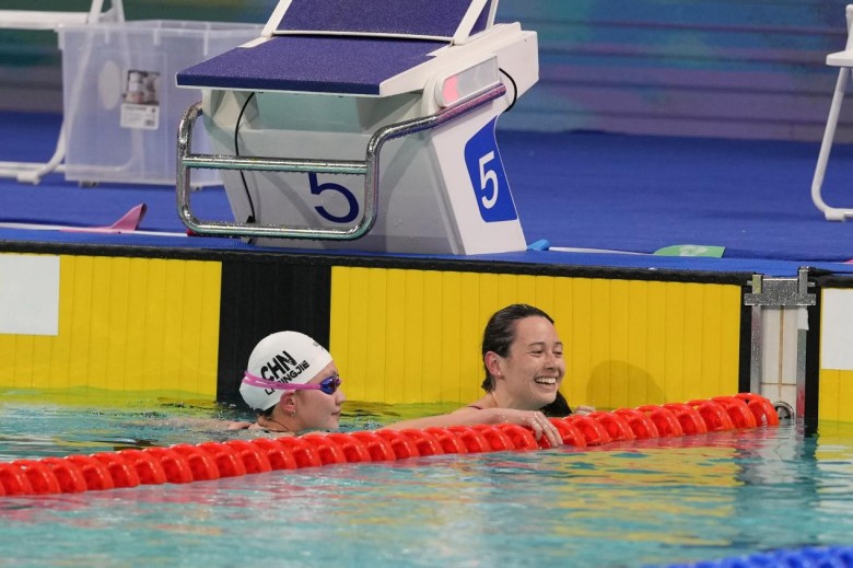 十五运会丨何诗蓓夺香港队全运会游泳首金:希望激励更多年轻人追逐体育梦想 十五运会丨何诗蓓夺香港队全运会游泳首金:希望激励更多年轻人追逐体育梦想