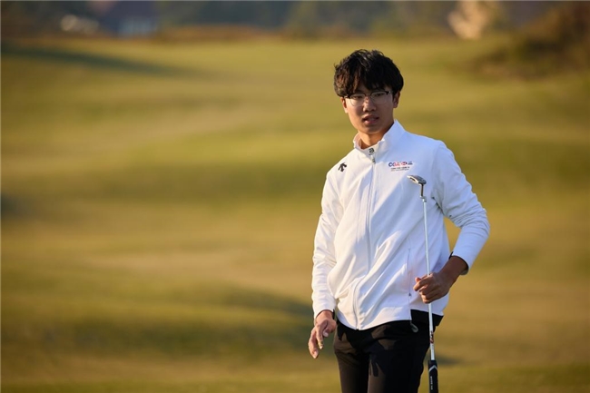 汇丰青少年公开赛 李政达霍旭冉首轮领跑男女A组