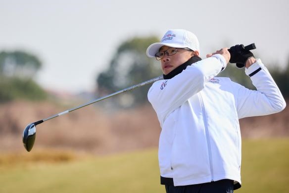 汇丰青少年公开赛 李政达霍旭冉首轮领跑男女A组