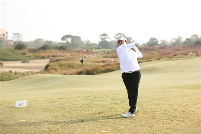 汇丰青少年公开赛 李政达霍旭冉首轮领跑男女A组