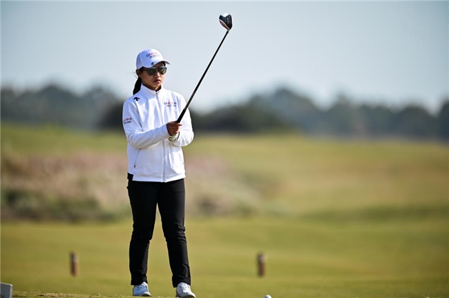 汇丰青少年公开赛 李政达崔景涵捧起男女A组冠军奖杯