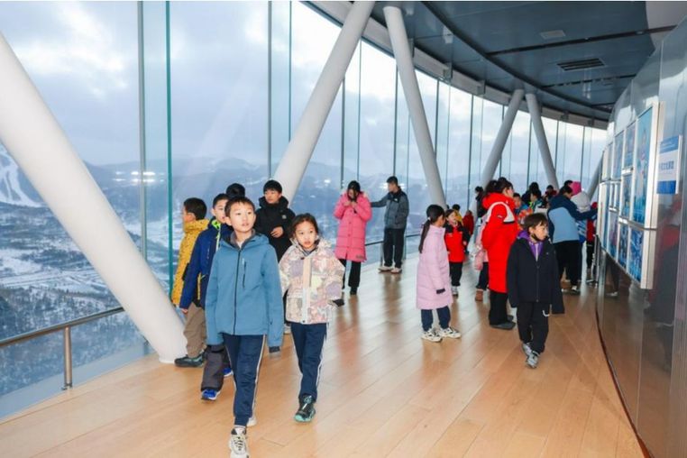 京张携手启新程 冰雪交融育新人