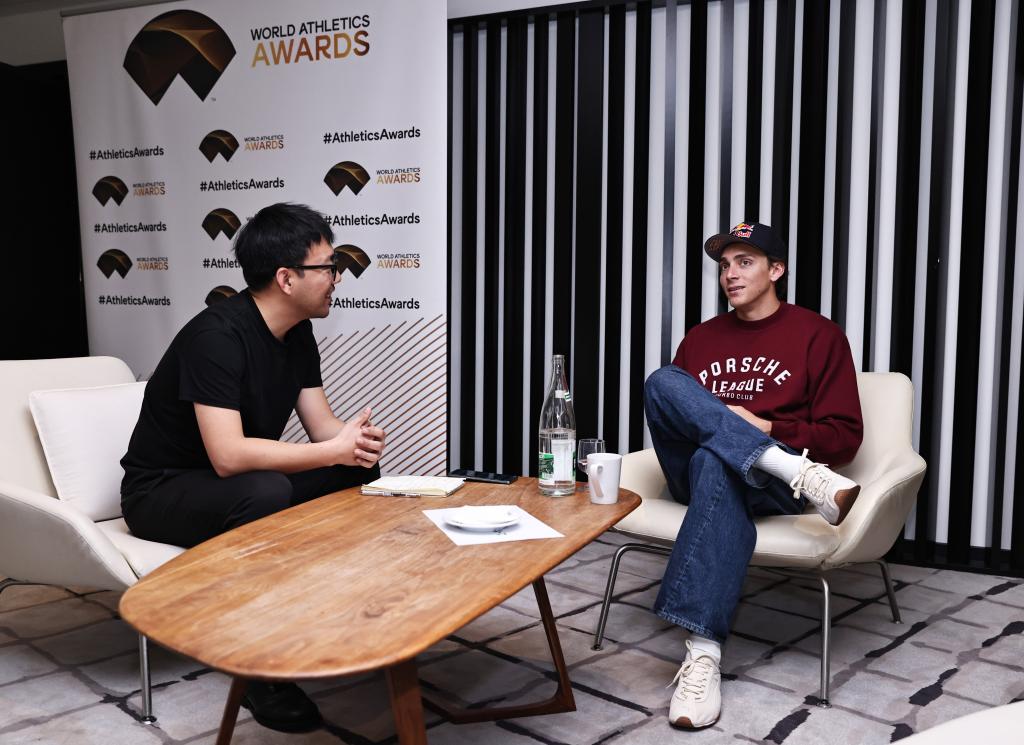 杜普兰蒂斯：为北京保留一厘米