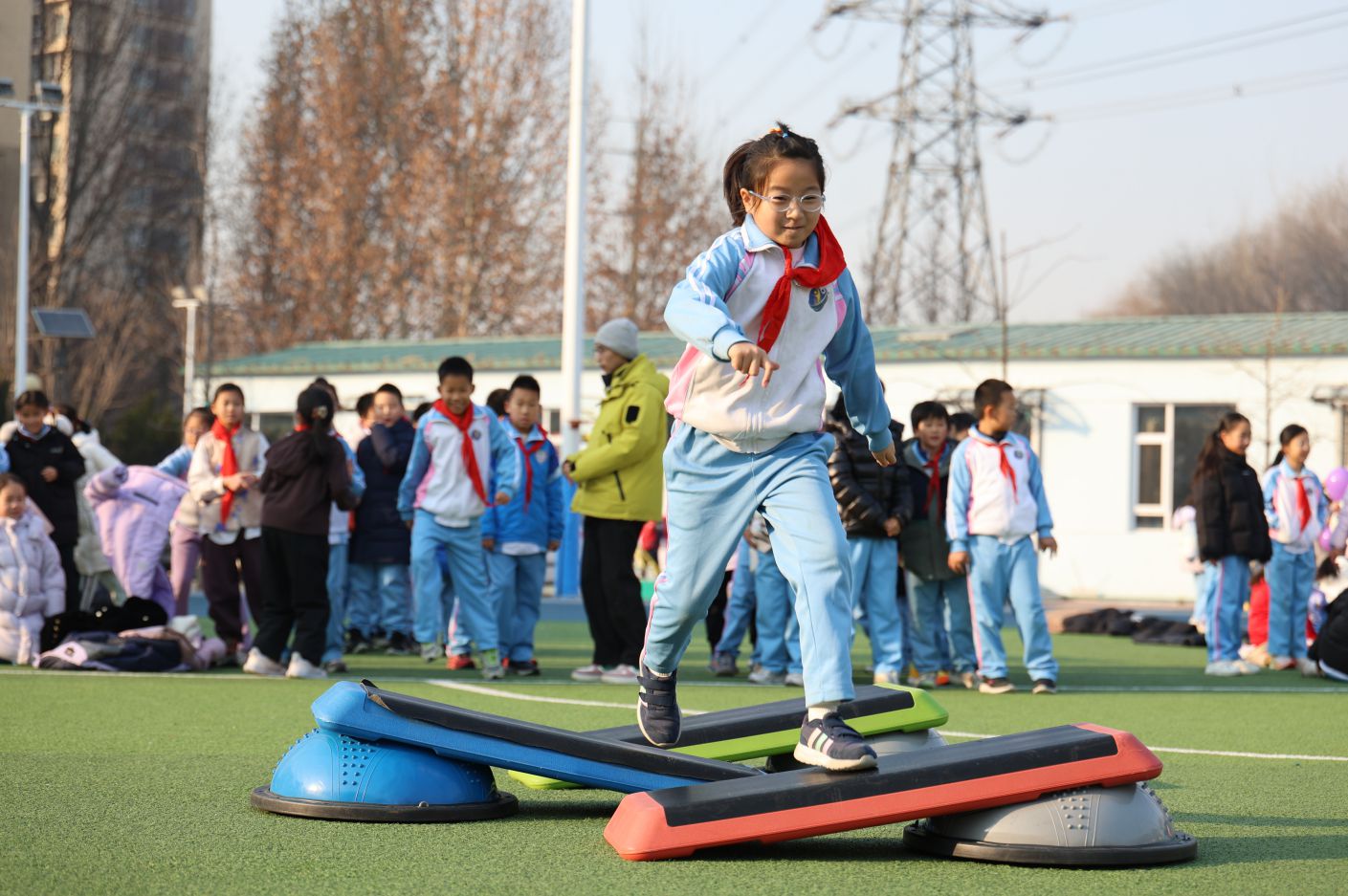 科学健身进校园! 科学健身进校园!