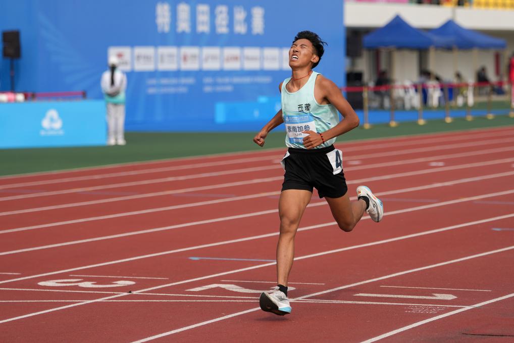 生命的强者 时代的强音——残特奥会群英记