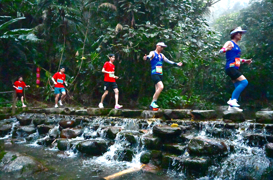 追光|骑过山海,跑过雨林!在海南体育旅游过大年