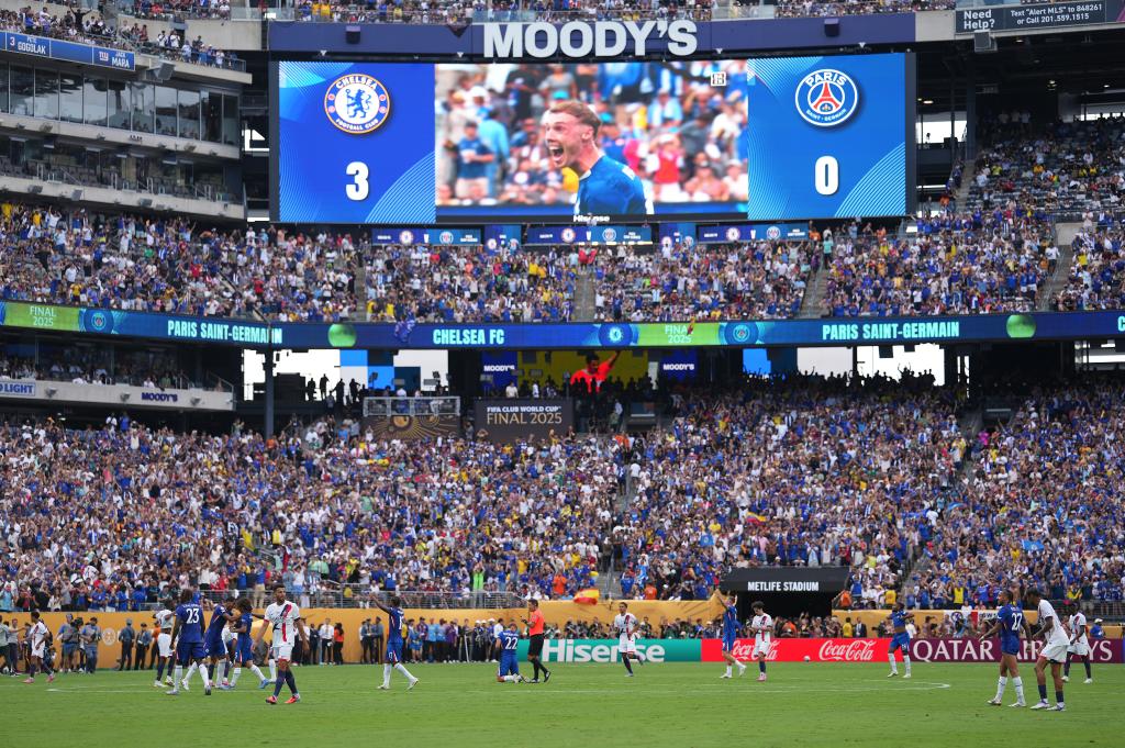 追光 | 宿命对决、豪门恩怨、北极圈黑马……这届欧冠16强赛有看头