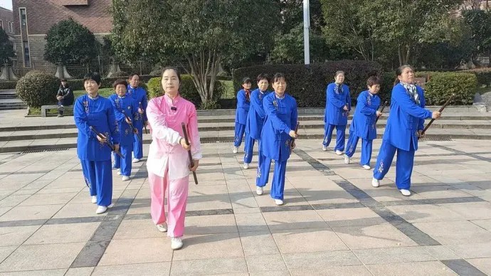 体育志愿服务惠巾帼 点亮全民健身“她力量”