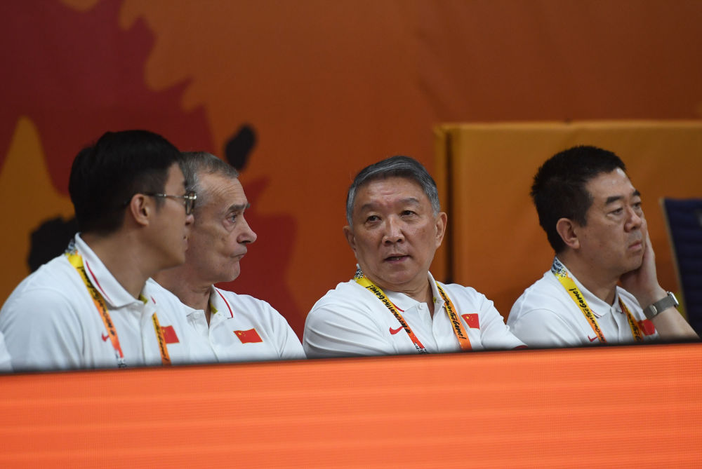 宫鲁鸣:中国女篮打出备战以来最好一场比赛