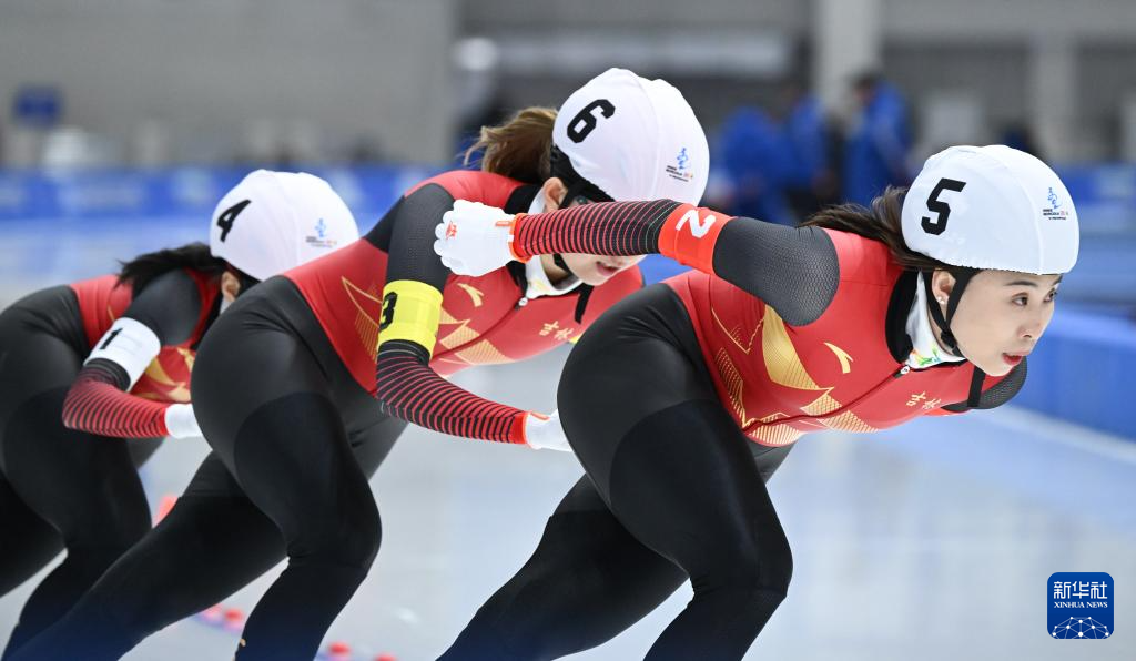 全冬会｜速度滑冰——公开组女子团体追逐赛况