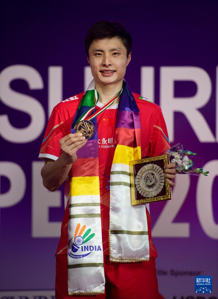 羽毛球——印度公开赛：石宇奇获男单冠军