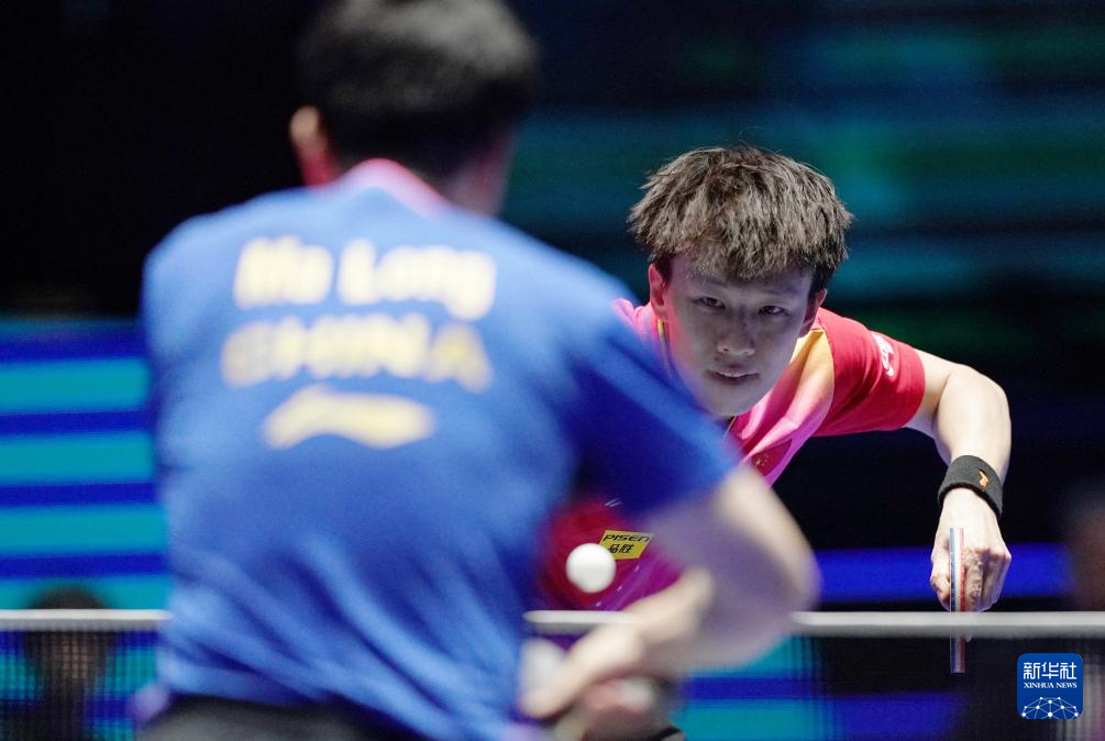 乒乓球——澳门世界杯决赛：马龙夺冠